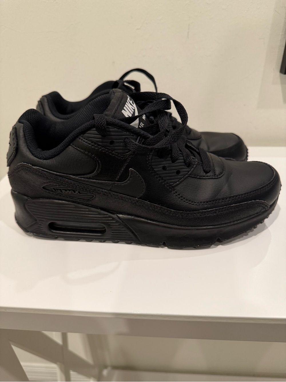Nike Black Leather Low-Top Sneakers